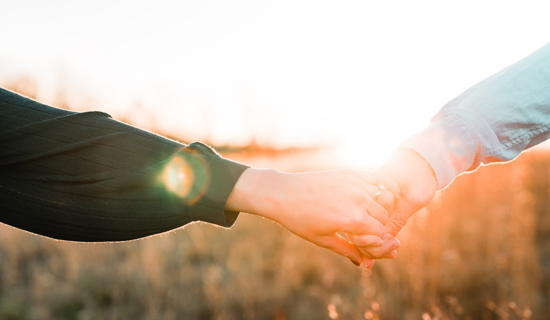 Pic 16 Large Horizontal – Twin Flames holding hands Twin Flames holding hands